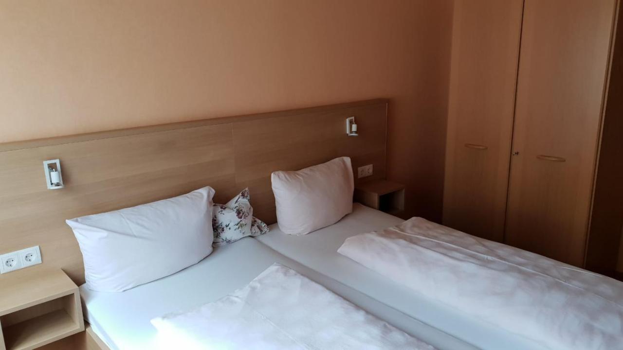 Central-Hotel Verbandsgemeinde Verbandsgemeinde Traben-Trarbach Buitenkant foto