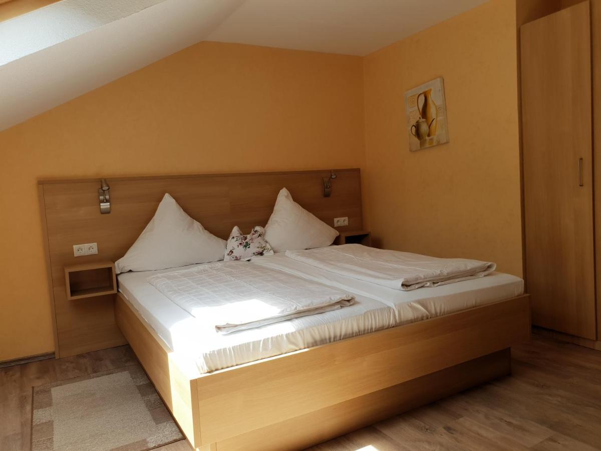 Central-Hotel Verbandsgemeinde Verbandsgemeinde Traben-Trarbach Buitenkant foto