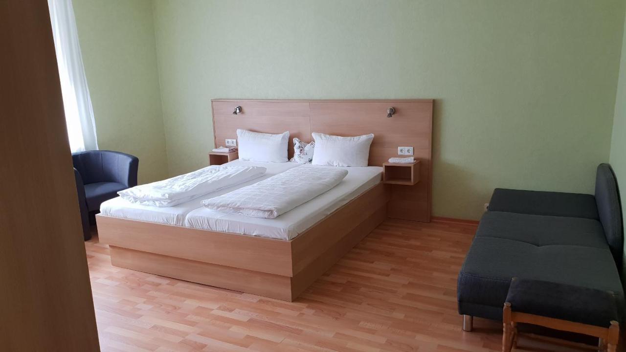 Central-Hotel Verbandsgemeinde Verbandsgemeinde Traben-Trarbach Buitenkant foto